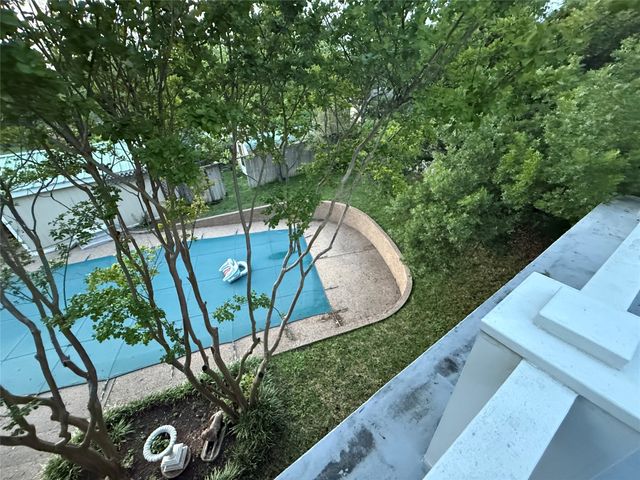 8941 Raven Drive, Woodway, TX 76712