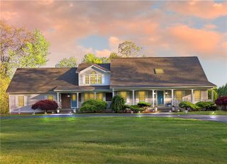 18 Lennon Road, Lincoln, RI 02865