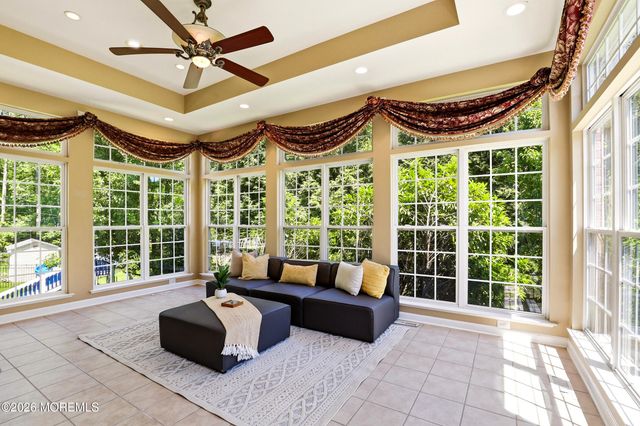12 Fountain View Drive, Jackson, NJ 08527