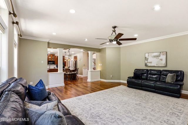 12 Fountain View Drive, Jackson, NJ 08527