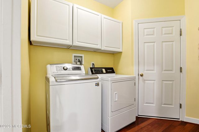 12 Fountain View Drive, Jackson, NJ 08527