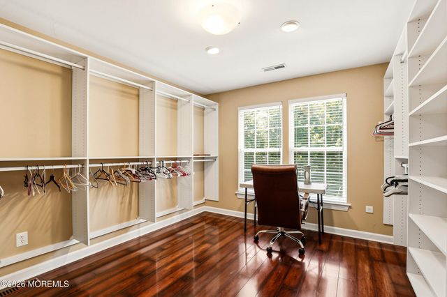 12 Fountain View Drive, Jackson, NJ 08527