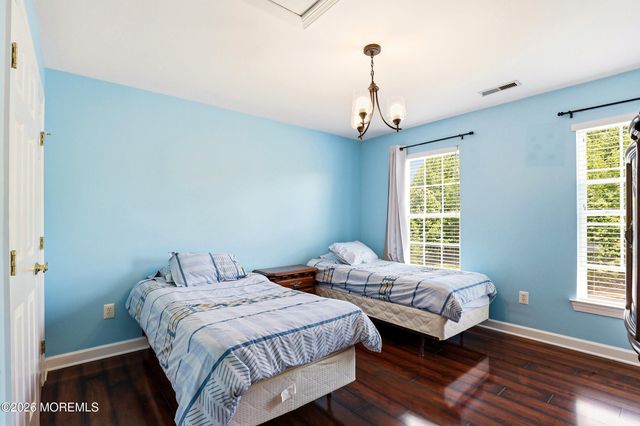 12 Fountain View Drive, Jackson, NJ 08527