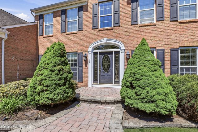 12 Fountain View Drive, Jackson, NJ 08527
