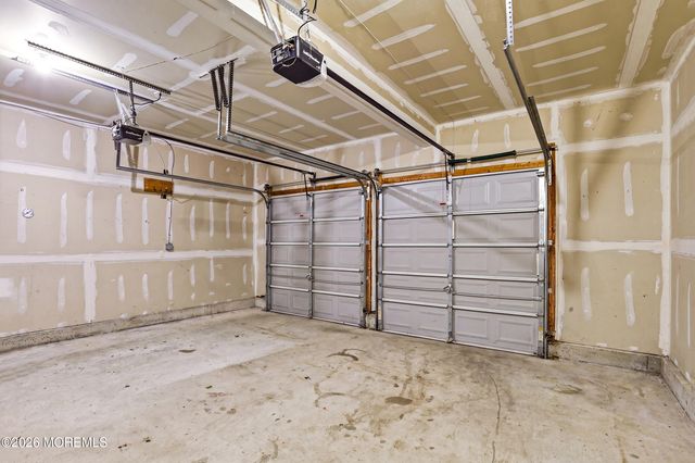 12 Fountain View Drive, Jackson, NJ 08527