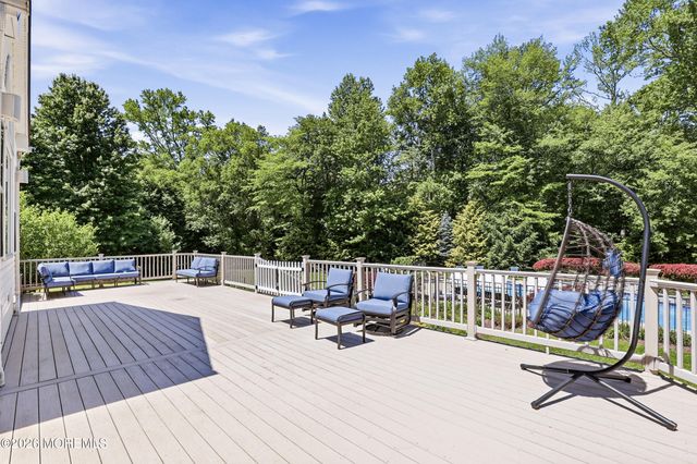 12 Fountain View Drive, Jackson, NJ 08527
