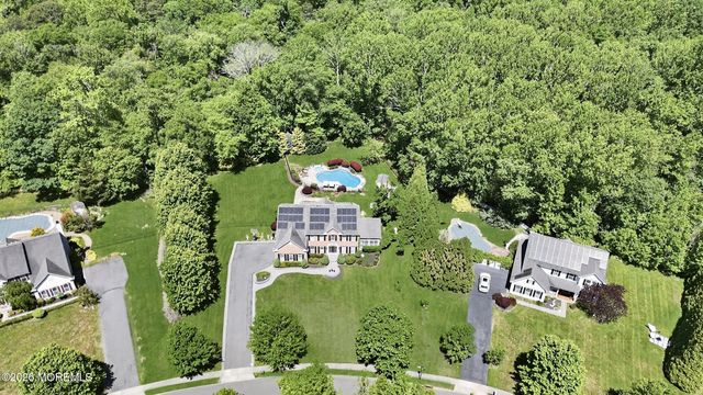 12 Fountain View Drive, Jackson, NJ 08527
