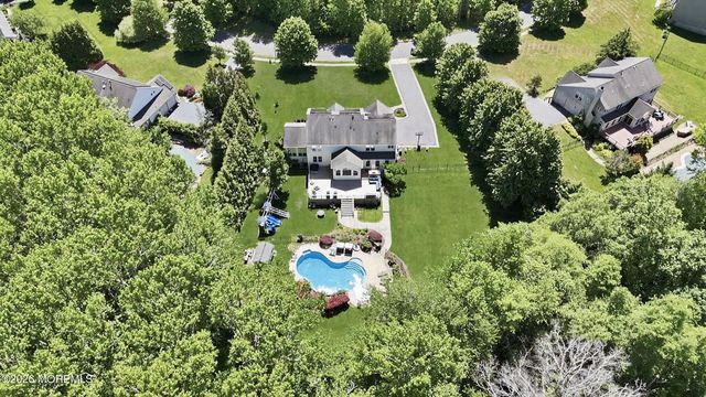 12 Fountain View Drive, Jackson, NJ 08527