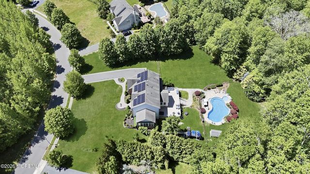 12 Fountain View Drive, Jackson, NJ 08527
