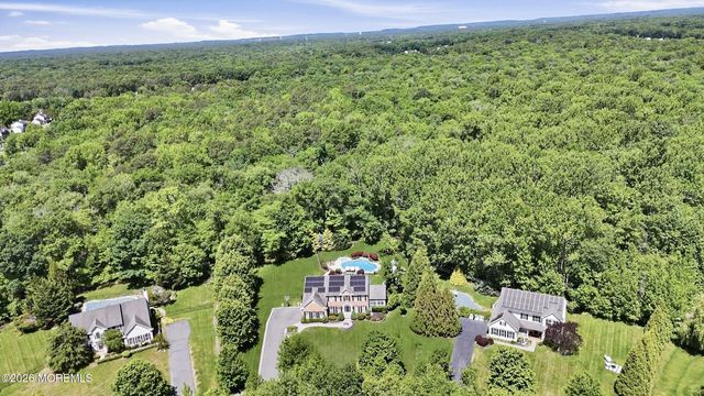 12 Fountain View Drive, Jackson, NJ 08527