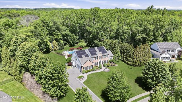 12 Fountain View Drive, Jackson, NJ 08527