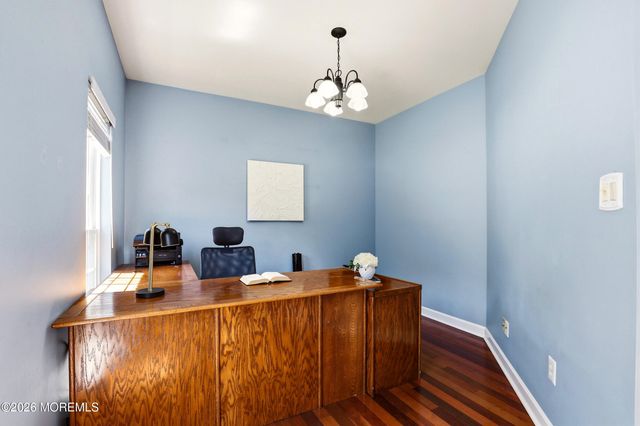 12 Fountain View Drive, Jackson, NJ 08527