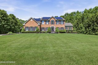 12 Fountain View Drive, Jackson, NJ 08527