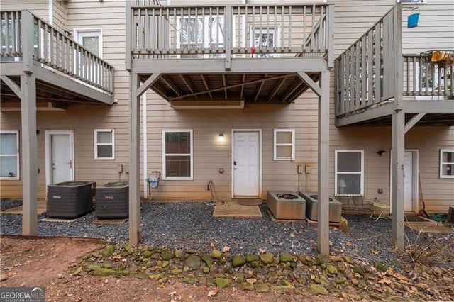 3072 Lauren Parc Road, Decatur, GA 30032