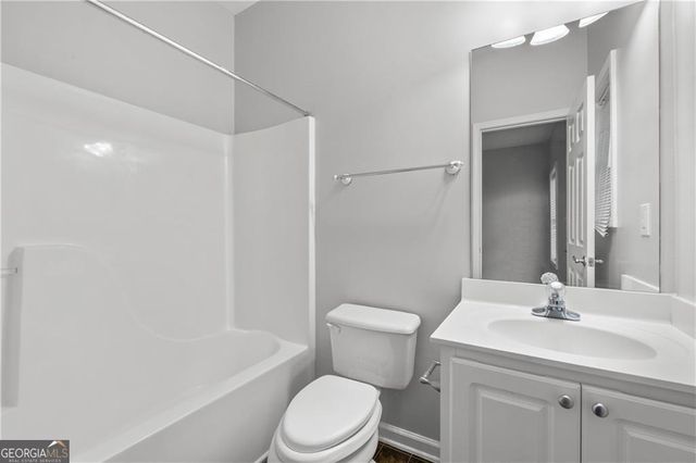 3072 Lauren Parc Road, Decatur, GA 30032