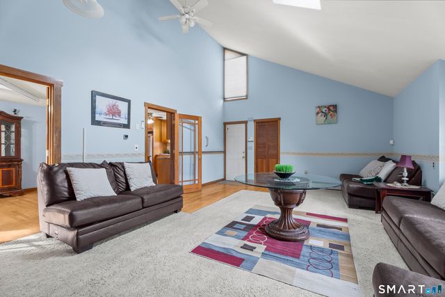 301 Bushy Hill Road, Simsbury, CT 06070