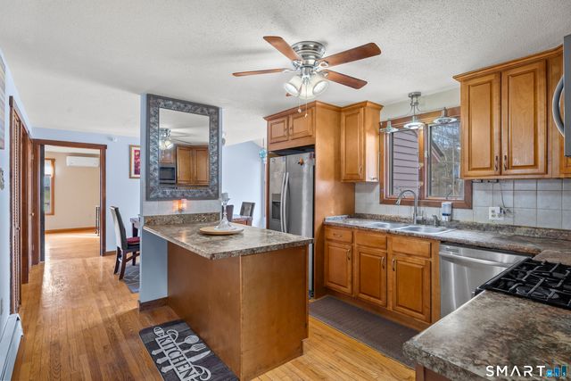 301 Bushy Hill Road, Simsbury, CT 06070