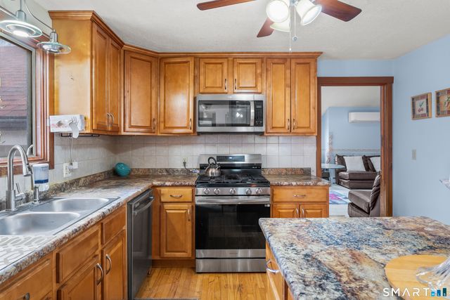 301 Bushy Hill Road, Simsbury, CT 06070