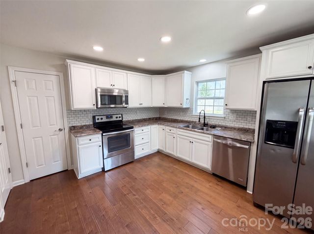 10933 Pointer Ridge Drive, Charlotte, NC 28214
