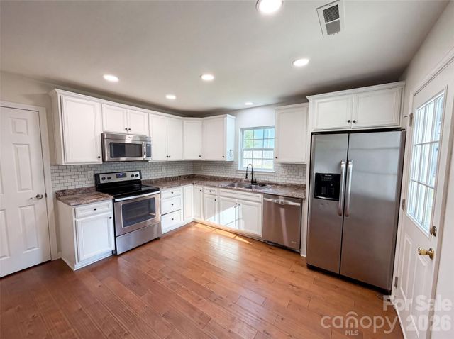 10933 Pointer Ridge Drive, Charlotte, NC 28214