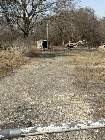 4625 W Houston Street B, Sherman, TX 75092