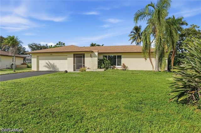 223 Pine Valley CIR, Naples, FL 34113