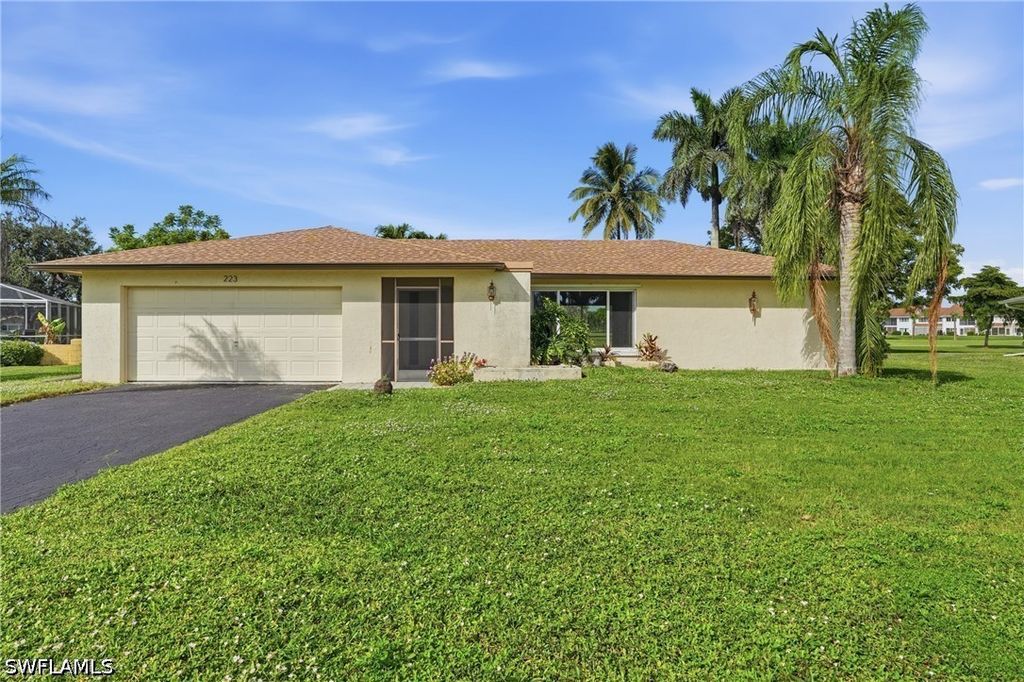 223 Pine Valley CIR, Naples, FL 34113