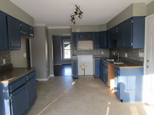 135 DILLON CT, New Market, VA 22844