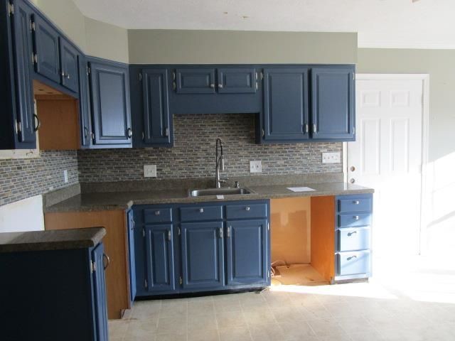 135 DILLON CT, New Market, VA 22844