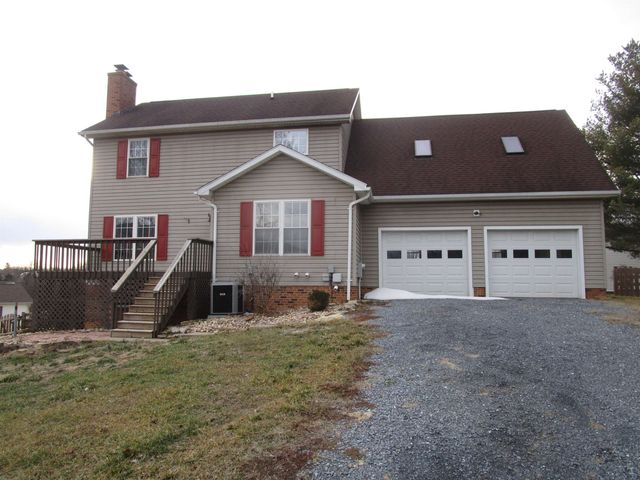 135 DILLON CT, New Market, VA 22844