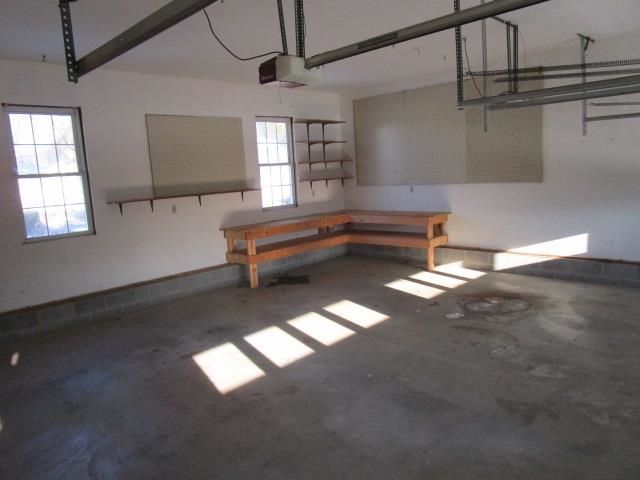 135 DILLON CT, New Market, VA 22844