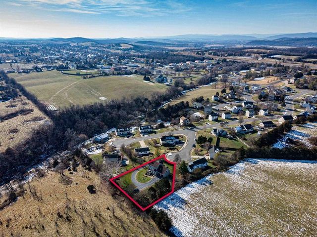 135 DILLON CT, New Market, VA 22844