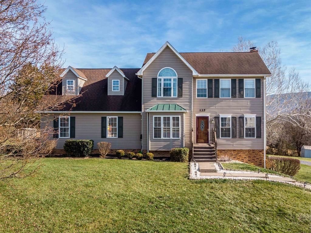 135 DILLON CT, New Market, VA 22844
