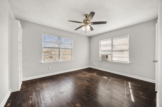 505 13th Street N, Texas City, TX 77590