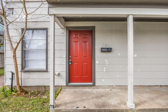 505 13th Street N, Texas City, TX 77590