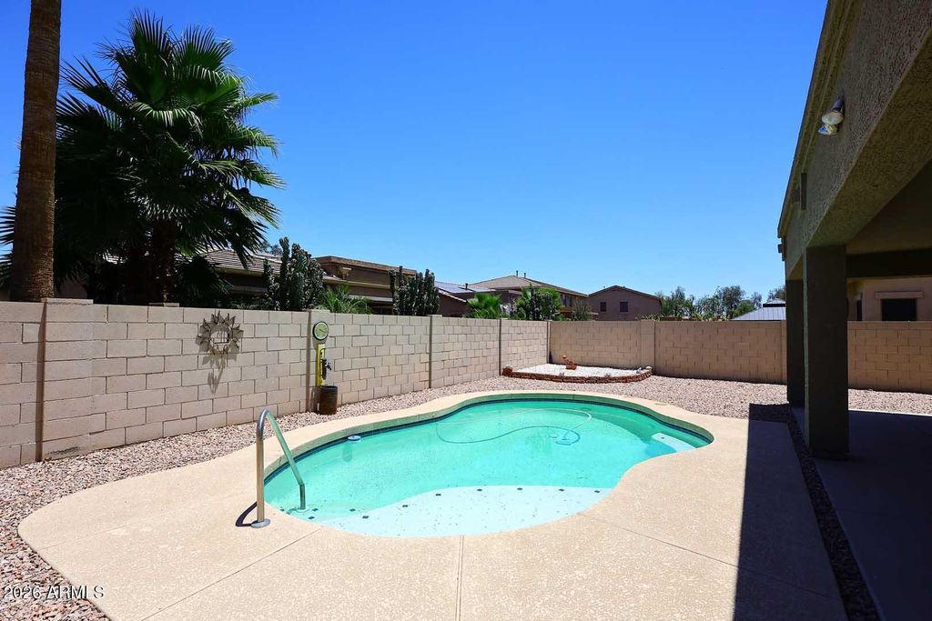 16645 N 173RD Avenue, Surprise, AZ 85388 — photo 2