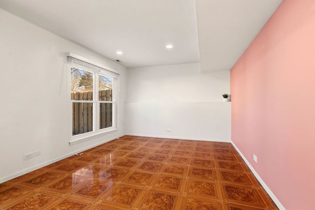 304 Jonquil Court, Aurora, IL 60504