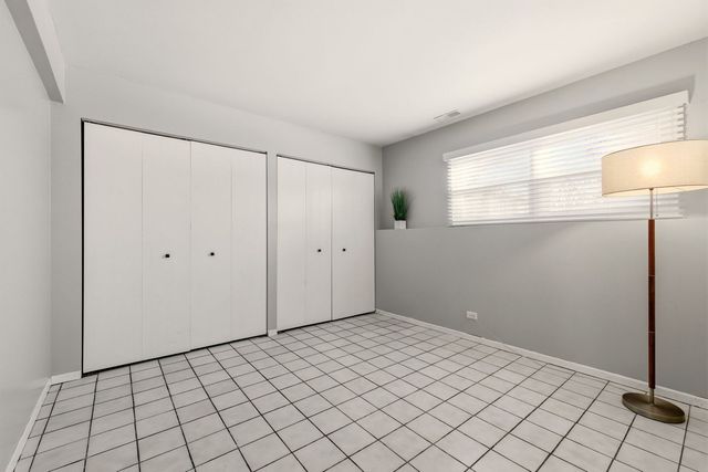 304 Jonquil Court, Aurora, IL 60504