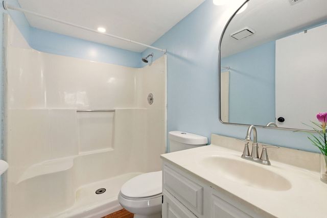 304 Jonquil Court, Aurora, IL 60504