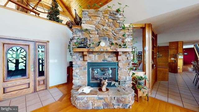 2810 DON MCCAULEY RD, Romney, WV 26757