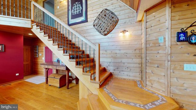 2810 DON MCCAULEY RD, Romney, WV 26757