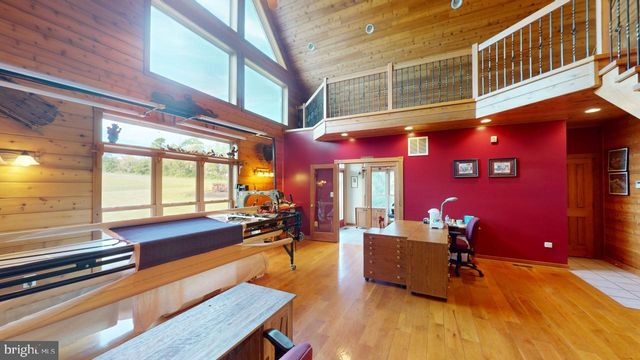 2810 DON MCCAULEY RD, Romney, WV 26757