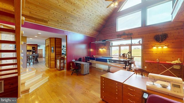 2810 DON MCCAULEY RD, Romney, WV 26757