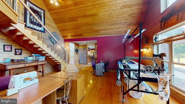 2810 DON MCCAULEY RD, Romney, WV 26757