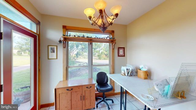 2810 DON MCCAULEY RD, Romney, WV 26757