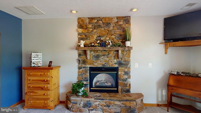 2810 DON MCCAULEY RD, Romney, WV 26757