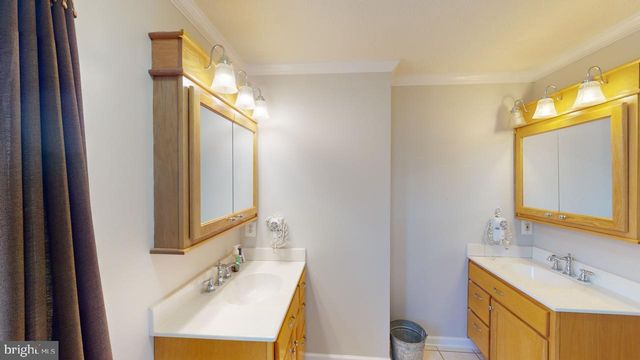 2810 DON MCCAULEY RD, Romney, WV 26757