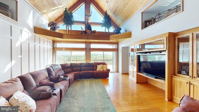 2810 DON MCCAULEY RD, Romney, WV 26757