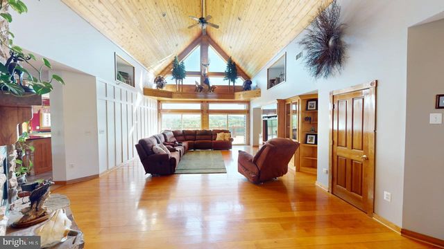 2810 DON MCCAULEY RD, Romney, WV 26757