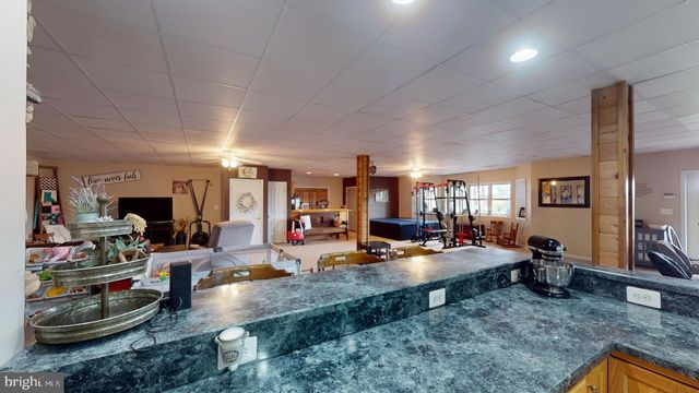 2810 DON MCCAULEY RD, Romney, WV 26757